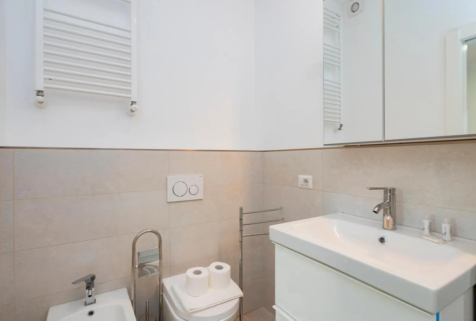 Ihost Flat - Giambellino 131-2 Apartment Milan 0*,  Italy